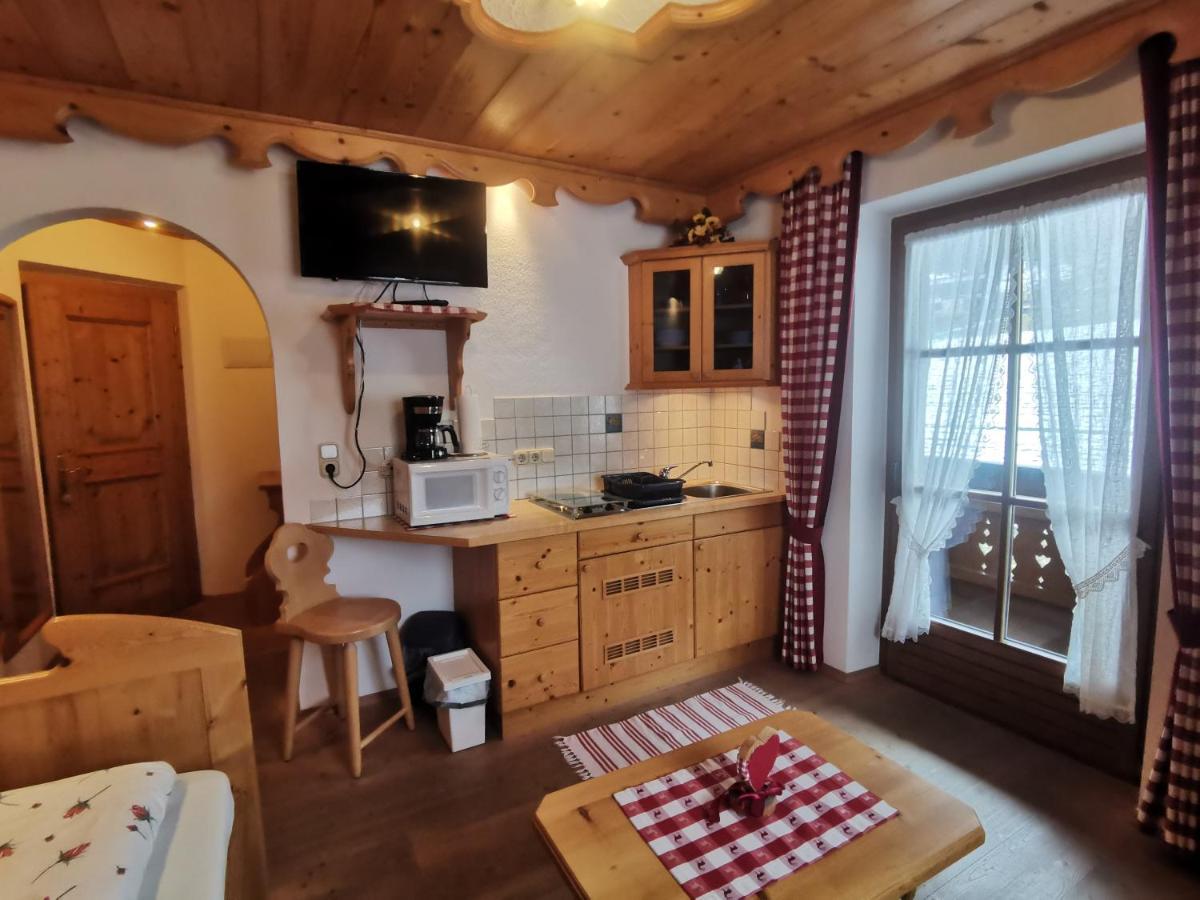 Schlosserhof Telfes im Stubai Esterno foto