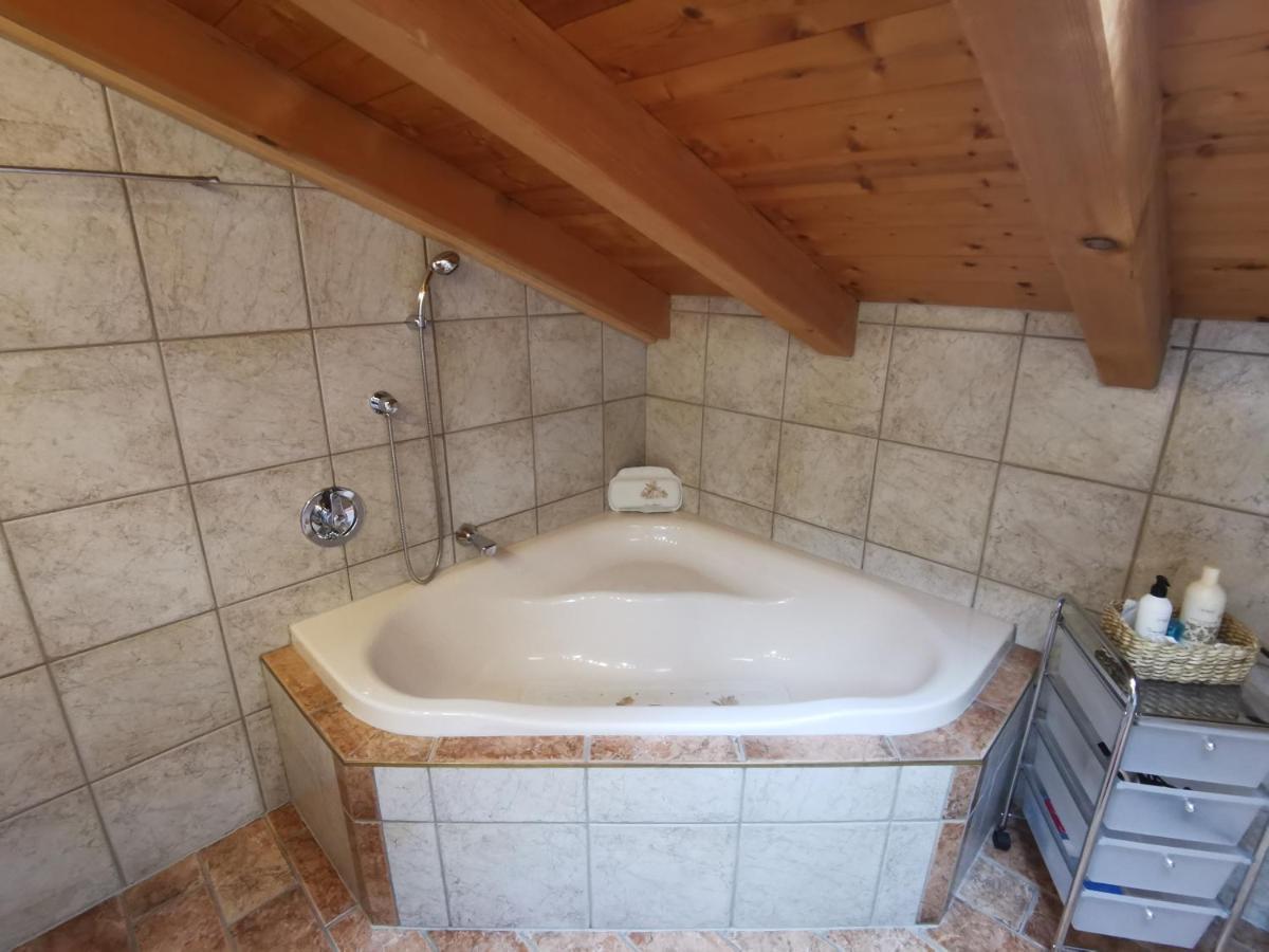 Schlosserhof Telfes im Stubai Esterno foto