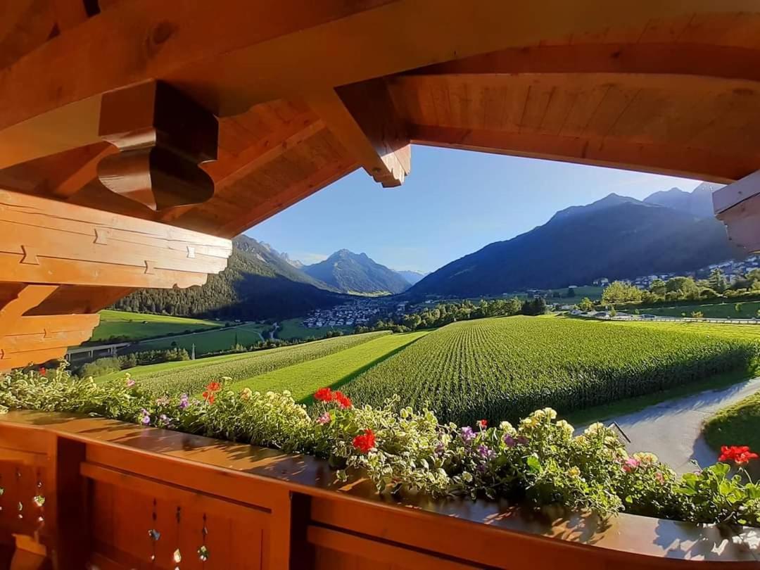 Schlosserhof Telfes im Stubai Esterno foto