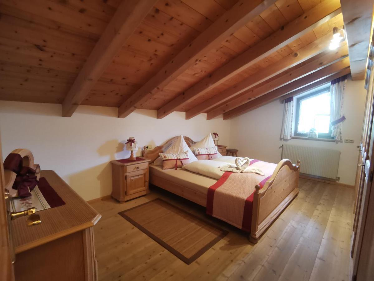 Schlosserhof Telfes im Stubai Esterno foto