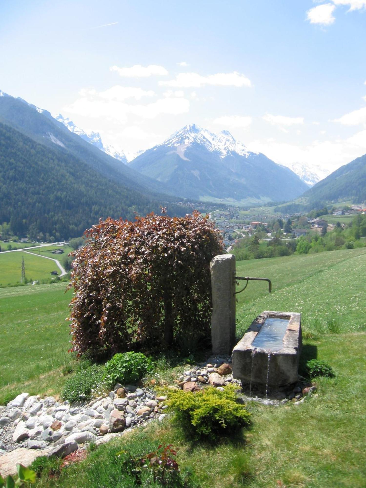 Schlosserhof Telfes im Stubai Esterno foto