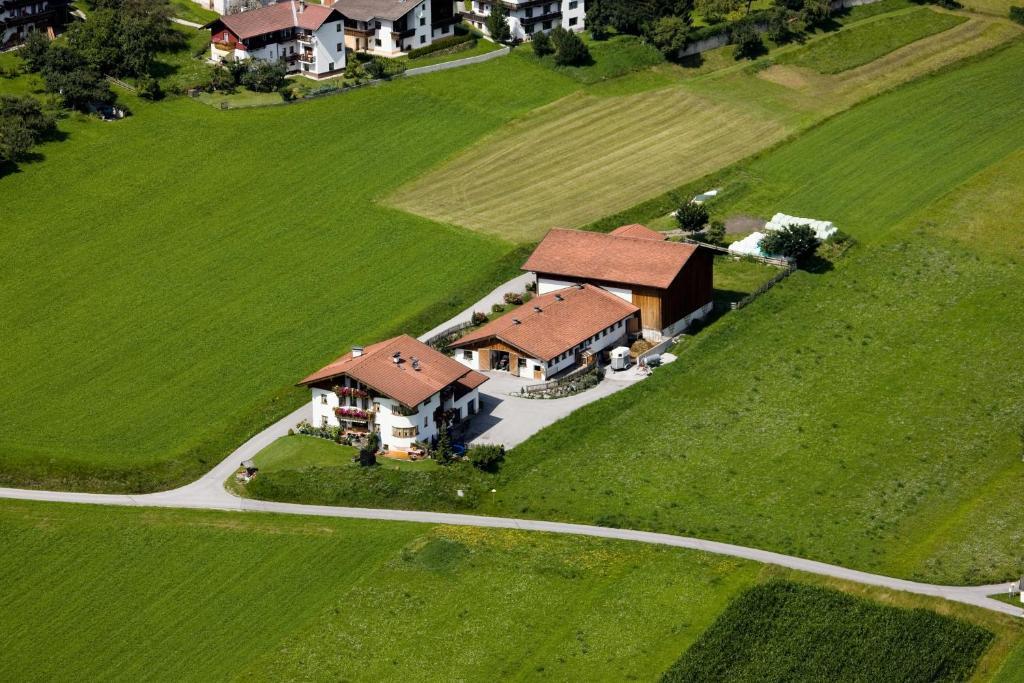 Schlosserhof Telfes im Stubai Esterno foto