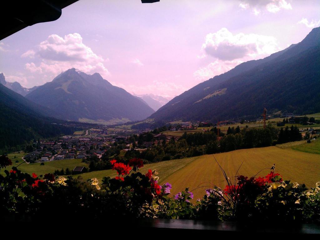 Schlosserhof Telfes im Stubai Esterno foto