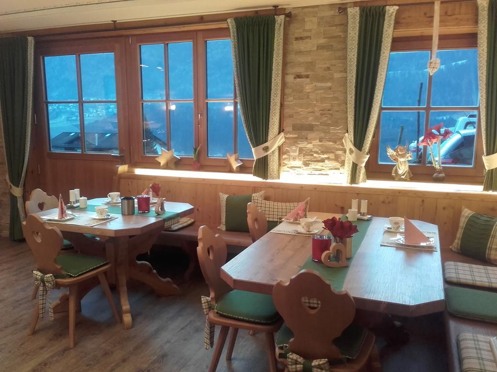 Schlosserhof Telfes im Stubai Esterno foto
