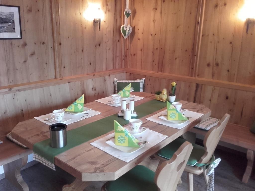 Schlosserhof Telfes im Stubai Esterno foto