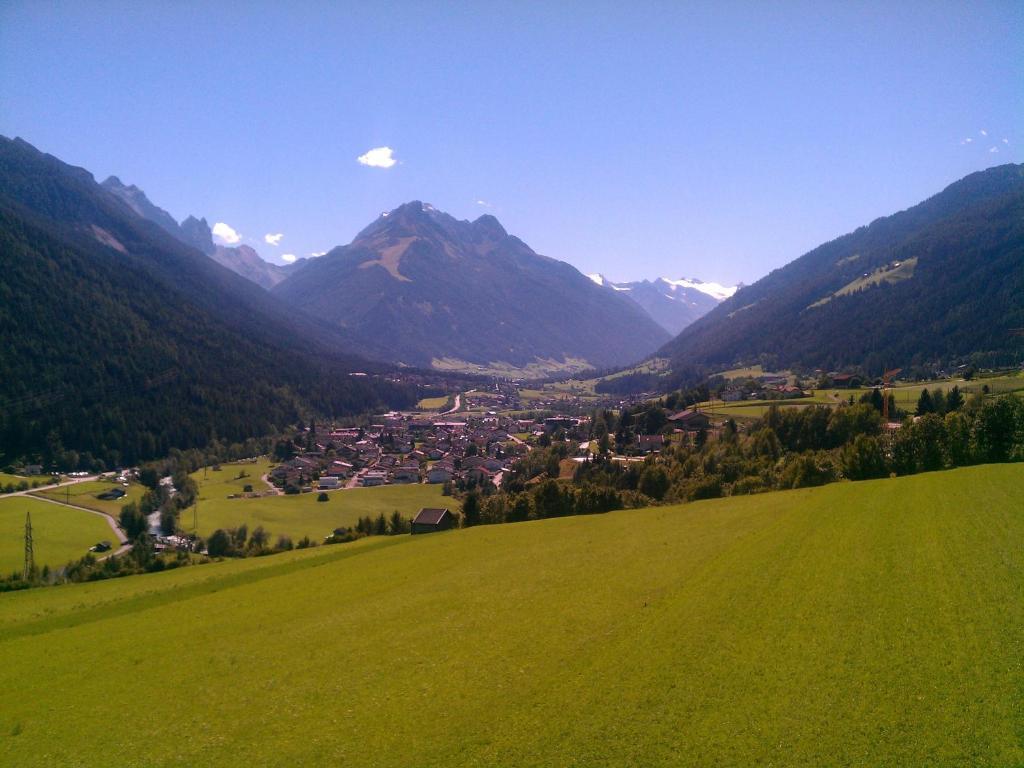 Schlosserhof Telfes im Stubai Esterno foto