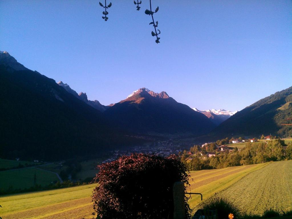 Schlosserhof Telfes im Stubai Esterno foto